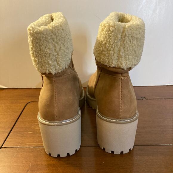 NWT Women's Sz 10 Dolce Vita Rumee Style Tan Boots w/Cuffed Sherpa Lining - Picture 6 of 9